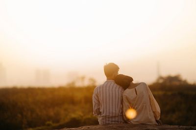 5 Relationship “Milestones” That Are Completely Irrelevant Today