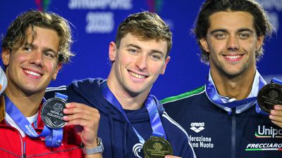 Grousset surges to France's first gold at 2025 world swimming championships