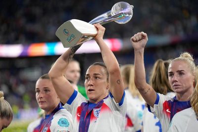 England’s warrior Lucy Bronze pushes through pain to burnish her legend