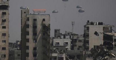 Aid deliveries to Gaza 'a drop in the ocean' says UN chief as famine deaths rise
