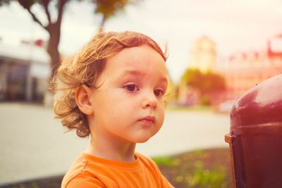 Why Therapists Say Your Favorite Childhood Memory Might Be a Red Flag