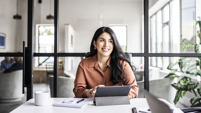 Six Steps to Being Empowered and On Track: An Expert Financial Guide for Women