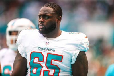 Dallas' Robert Jones will miss 2-3 months due to a broken bone in his neck