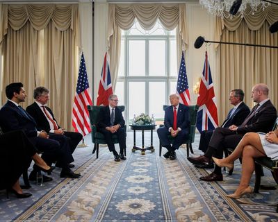 Trump uses press conference with Starmer to boost his golf business