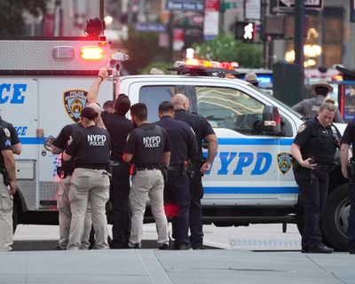 New York shooting: gunman kills four people at Manhattan skyscraper