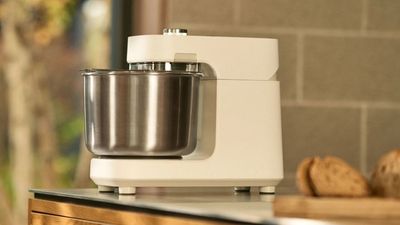 The Ooni Halo Pro Spiral Mixer just replaced my KitchenAid – and I’m never making dough the old way again