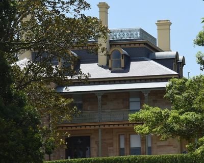 North Sydney council votes in favour of potential sale of public street to elite private school Shore
