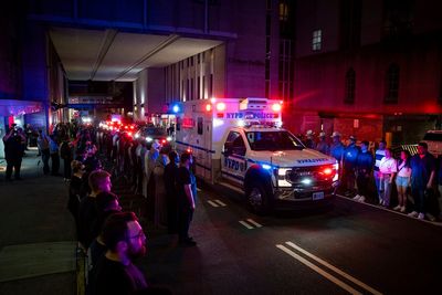 Gunman who killed 4 at Manhattan office building was targeting NFL headquarters, mayor says