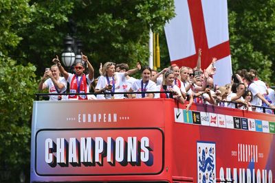 Lionesses celebrate Euros win with epic homecoming parade