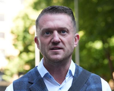 Police seek Tommy Robinson after alleged assault at London station