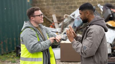 Emmerdale spoilers: Vinny in turmoil over his romantic feelings for his friend