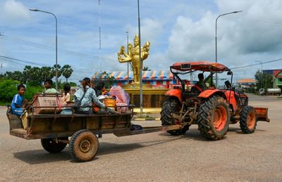 Displaced Cambodians Return Home After Thailand Truce