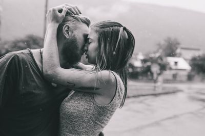 10 Ways You’re Subconsciously Sabotaging Every Relationship