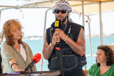 US labor activist Chris Smalls assaulted by IDF during Gaza aid trip, group says