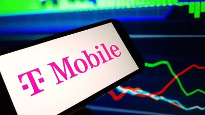 Big 3 Telecom Wars: 2 Solid Showings, 1 Huge Winner in Q2