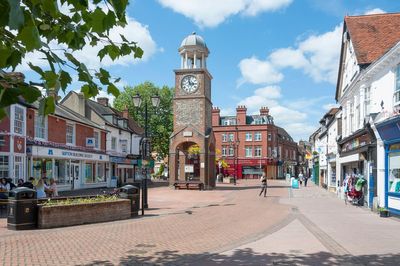London commuter towns revealed as Britain’s best places to retire