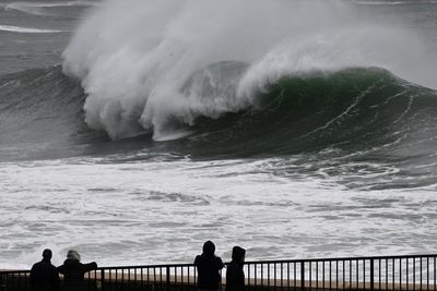 NSW coast braces for wild winter weather with heavy rain and strong winds forecast