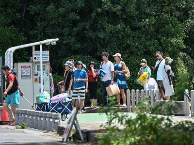 Hawaii beachgoers evacuate after major Russia earthquake triggers tsunami warnings