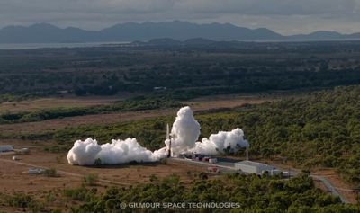 Australia's 1st orbital rocket, Gilmour Space's Eris, fails on historic debut launch (video)