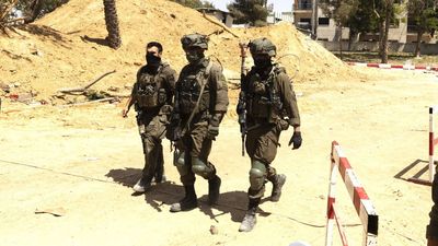 US Green Beret contractor in Gaza says 5-year-old Palestinian boy kissed his hand after he gave him food, IDF shot him dead seconds later