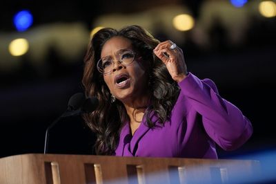 Hawaii tsunami: Oprah Winfrey responds after locals accuse her of blocking evacuation route