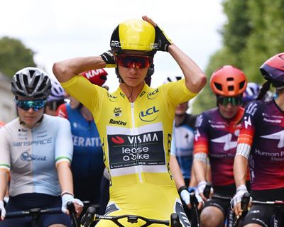 Tour de France Femmes 2025: Le Court sprints to stage five win and takes yellow jersey – as it happened