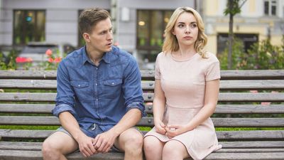 6 Ways to Tell Your Spouse Is Checked Out—Emotionally and Sexually