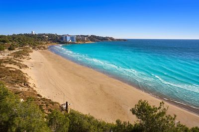 Two British siblings, 11 and 13, drown off Spanish beach