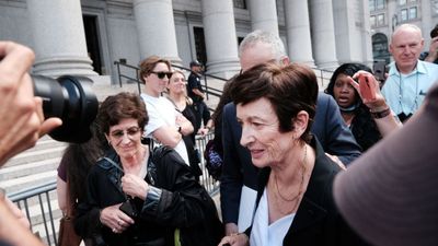 Ghislaine Maxwell makes Congress an offer they’ll probably refuse, but a plea to Trump is still in the picture