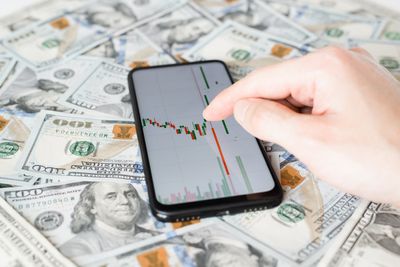 8 Investing Apps That Glitch During Market Crashes