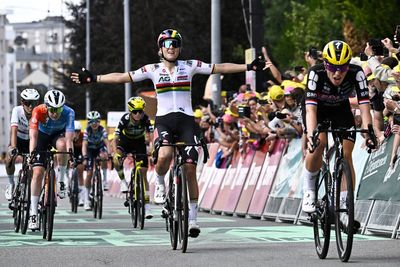 Kim Le Court becomes first African stage winner at Tour de France Femmes