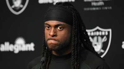 Davante Adams Cleared the Air With Jimmy Garoppolo After ‘Dark’ Time on Raiders