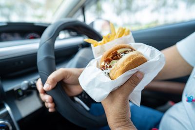 9 Fast-Food Items You’ll Regret Ordering During Busy Hours
