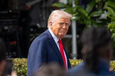 Trump 'Pleased' With $450 Billion South Korea Tariff Deal, Seoul To Accept US Cars, Agriculture: Economist Warns Americans 'Pay' The 15% Tariff