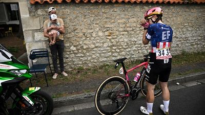 'Every champion, every leader has moments like this' - Kristen Faulkner abandons the Tour de France Femmes avec Zwift after 5 gruelling days of misfortune