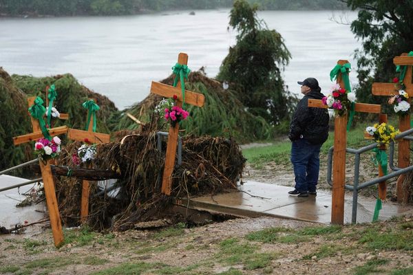 Search for answers after Texas' deadly floods brings lawmakers to devastated Hill Country