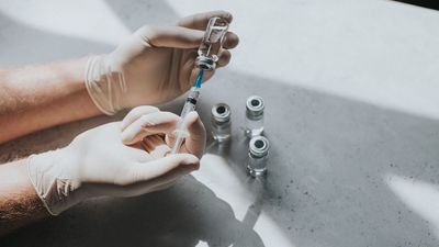 Experimental HIV vaccines show promise in early safety test