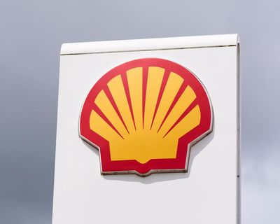 Shell profits down nearly a third after drop in gas prices
