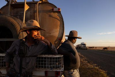 Guardian Australia’s Carly Earl wins top award in 2025 Australian Life photography competition