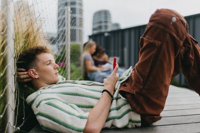 61% of white collar workers think AI will replace their current role in 3 years—but they're too busy enjoying less stress to worry right now
