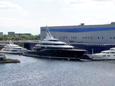 Bill Gates' $645 million superyacht, the first ever to be powered by hydrogen, is for sale. A yachtie calls it 'a modern engineering marvel, period'