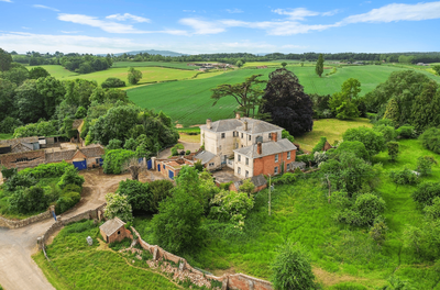 Rundown 15-bed Georgian mansion sells for £870k at auction after furious bidding war