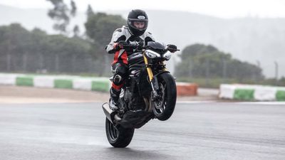 Triumph's Speed Triple 1200 RS is Basically a McLaren Supercar With Two Fewer Wheels