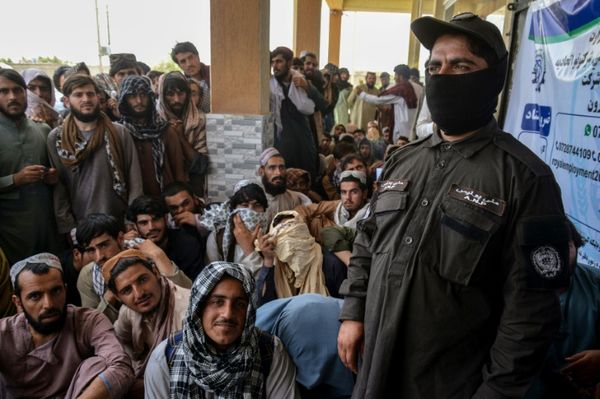Thousands Of Afghans Scramble For Chance To Work In Qatar