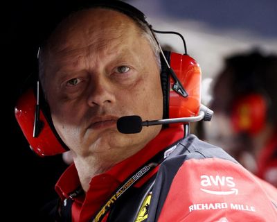 Vasseur signs new long-term Ferrari contract to end Horner speculation