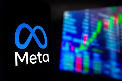 Meta Blasts Up 11% on Q2 Results—The AI Train Keeps Chugging