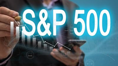 'Very Few Asset Managers Can Outperform The S&P 500 Index' – Suze Orman's Warning Against Hiring Investment Professionals