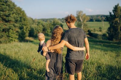 8 Couples Who Regretted Adding Their Kids to the Deed