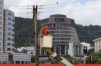 A less-known way that keeping hold of the gentailers can bring down power prices