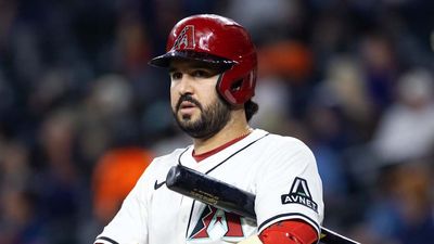 Mariners' Team Plane Made Special Move for Eugenio Suarez After Blockbuster Trade